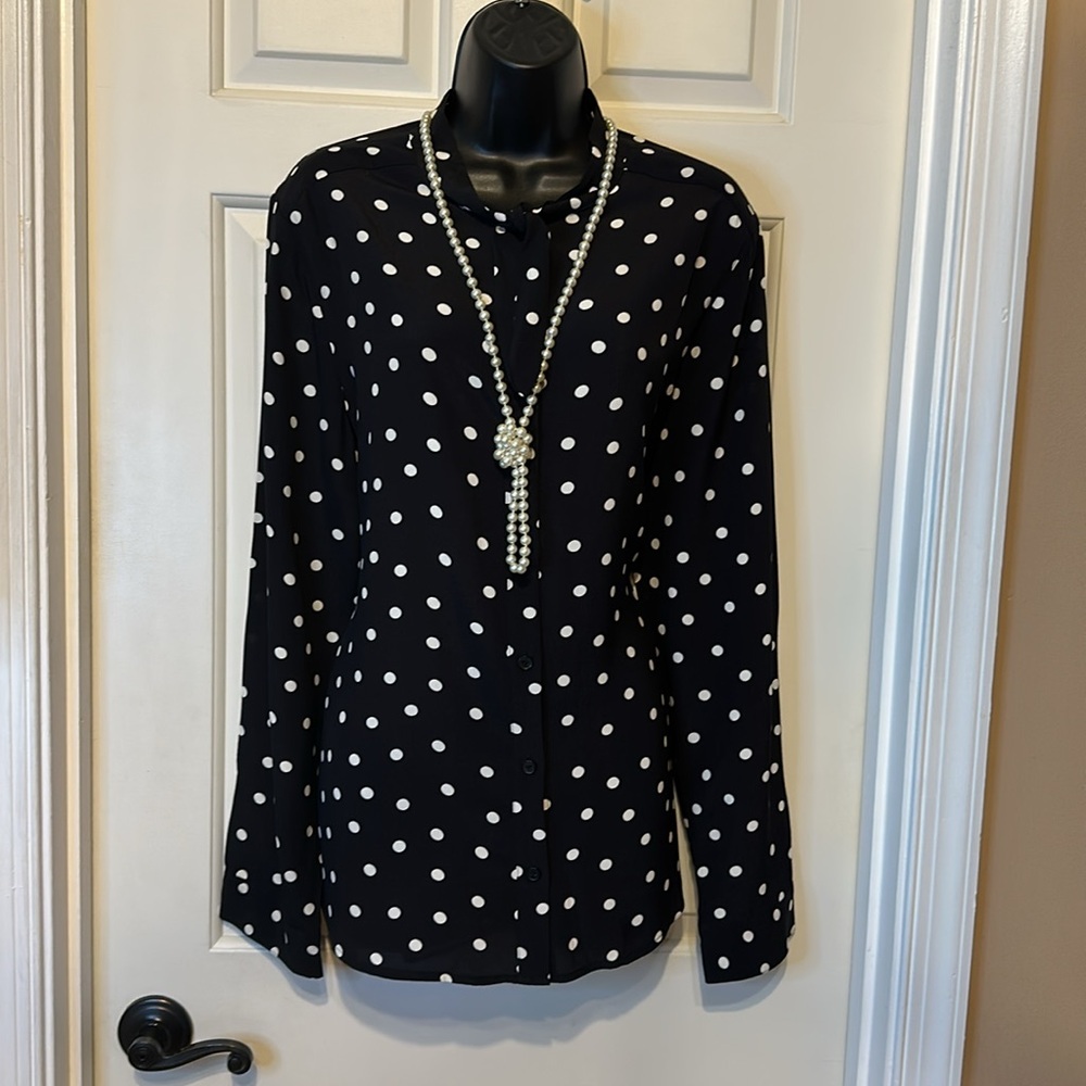 SG22-Sanctuary Black and White Button Down Shirt with Mandarin Collar & tie.